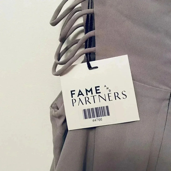 Fame & Partners - NWT The Megan Dress - Picture 10 of 11